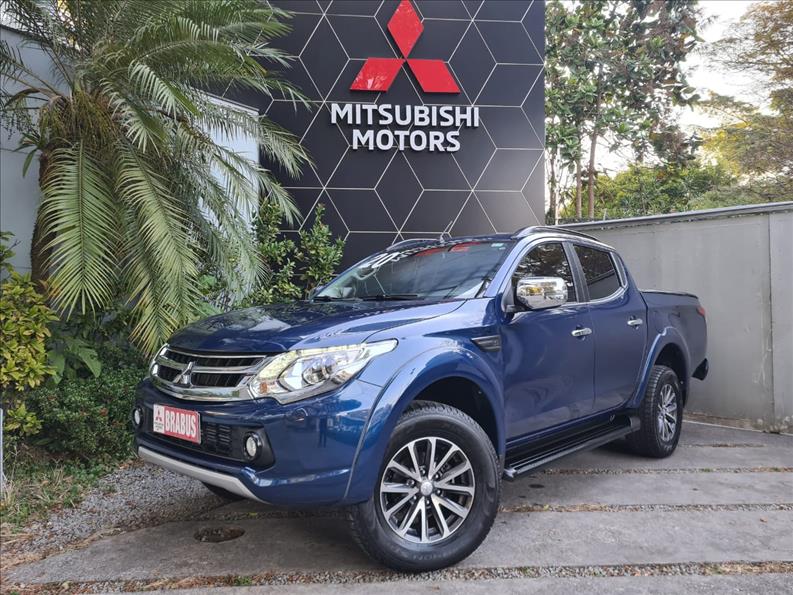 L200 TRITON 2.4 16V Turbo Sport Hpe-s CD 4X4 L200 TRITON 2.4 16V Turbo Sport Hpe-s CD 4X4