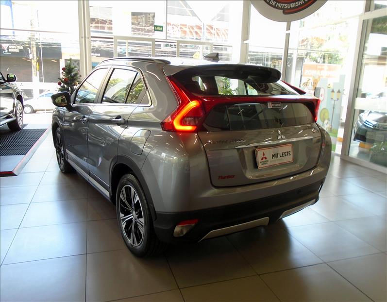 ECLIPSE CROSS 1.5 Mivec Turbo Hpe-s ECLIPSE CROSS 1.5 Mivec Turbo Hpe-s